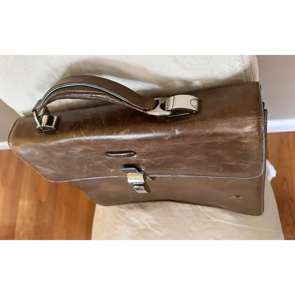 PIQUADRO Brown Leather High-Tech Classic Doctor Briefcase blue trim used scuffs